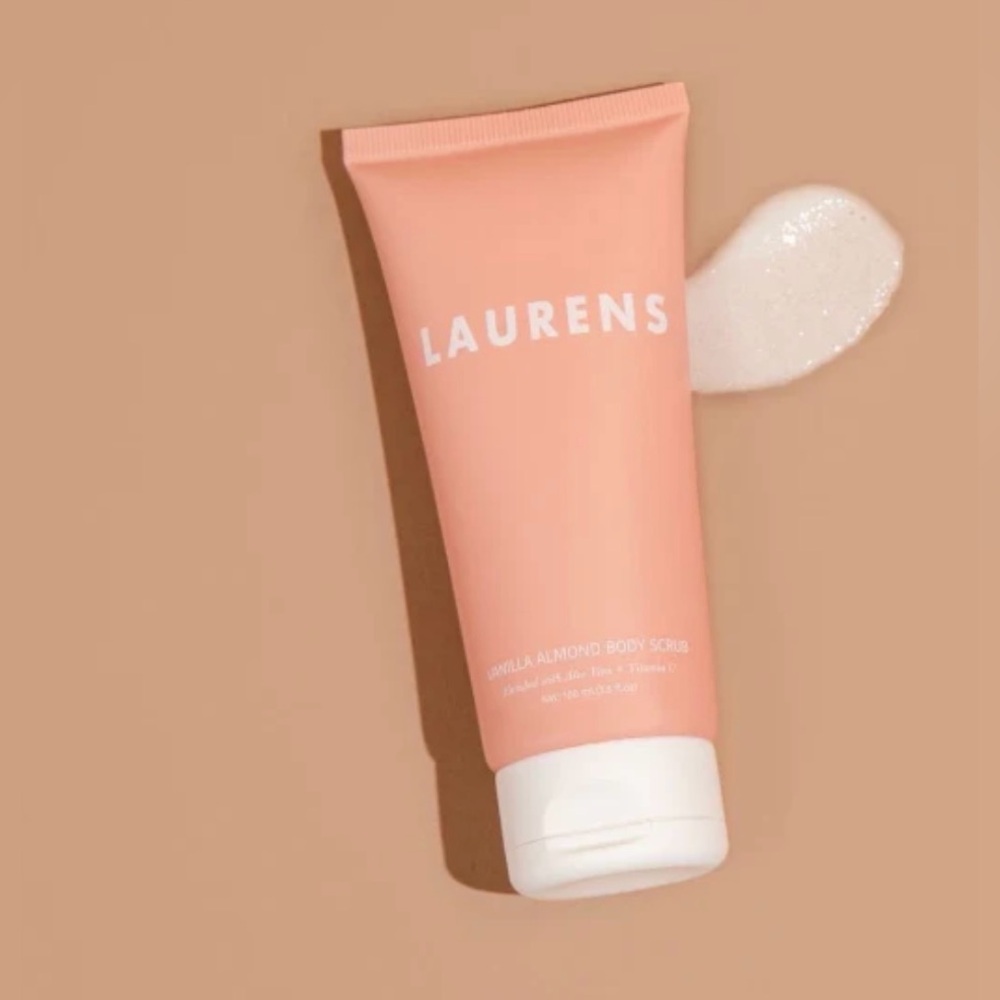 LAURENS’ VANILLA ALMOND BODY SCRUB. New Never Opened
